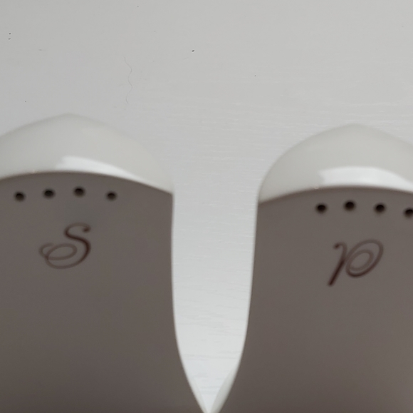 Nikko company japan porcelain salt and pepper shakers peachglow - Picture 8 of 10